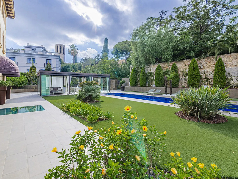 Restored Heritage Mansion With Cutting-Edge Tech in Prime Pedralbes. Photo:  3