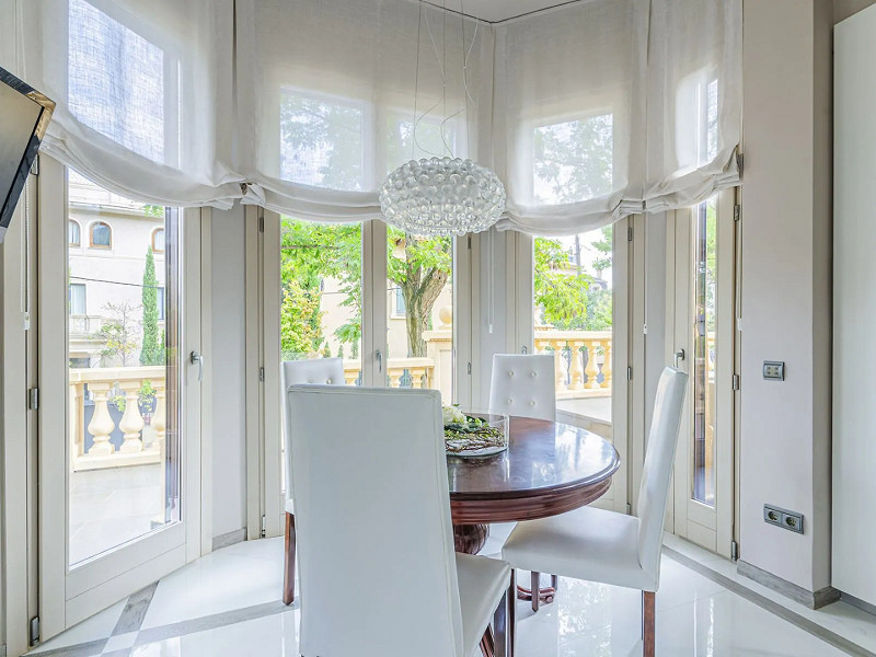 Restored Heritage Mansion With Cutting-Edge Tech in Prime Pedralbes. Photo:  11