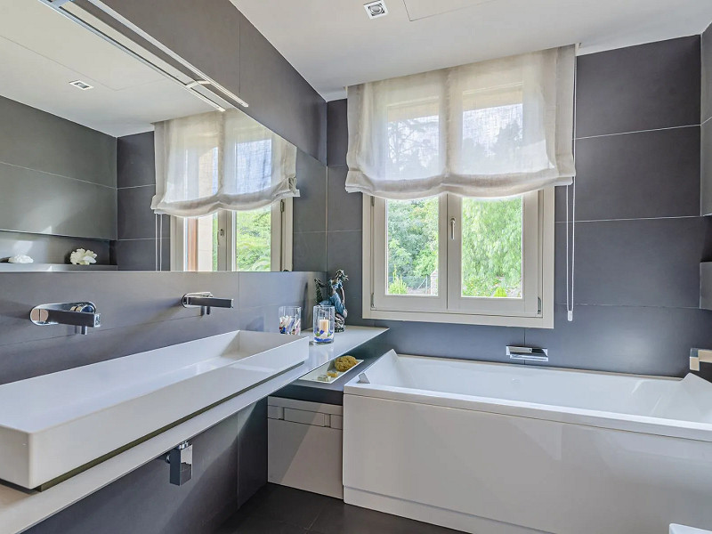 Restored Heritage Mansion With Cutting-Edge Tech in Prime Pedralbes. Photo:  18