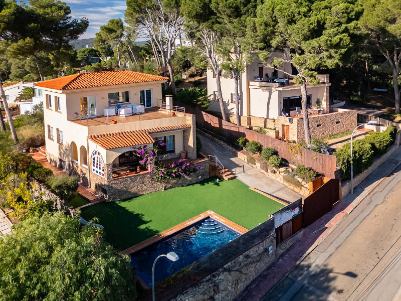 Detached Home Just 400 m from the Beach in Llafranc. Photo:  6