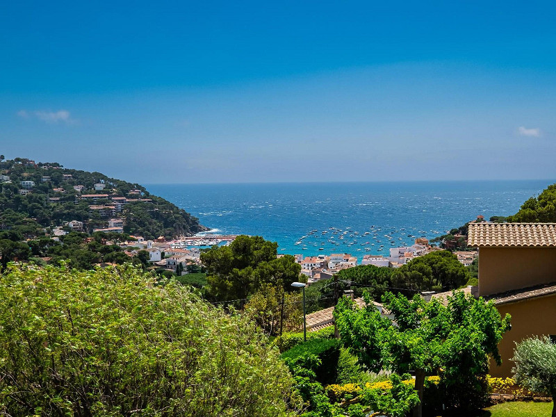 Detached Home Just 400 m from the Beach in Llafranc. Photo:  28