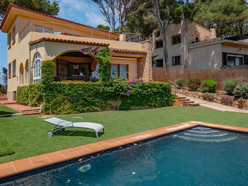 Detached Home Just 400 m from the Beach in Llafranc. Photo:  33