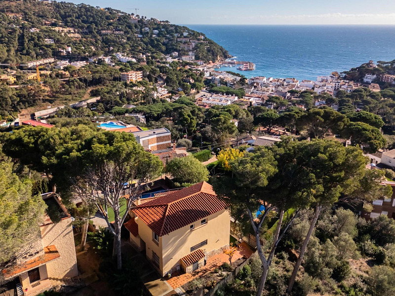 Detached Home Just 400 m from the Beach in Llafranc. Photo:  40