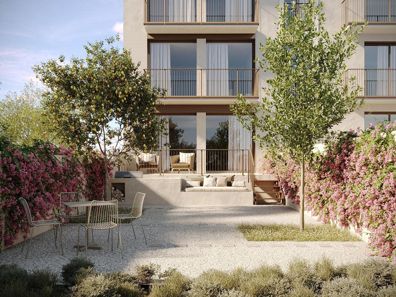  Apartment with Private Garden in Historic Palamós. Photo:  14