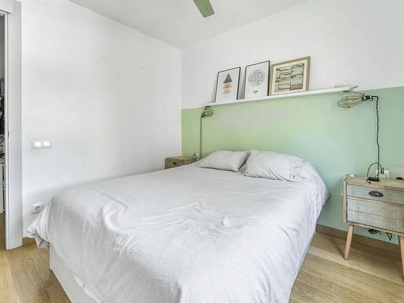 Bright Apartment with Terrace in Vibrant Poblenou. Photo:  19