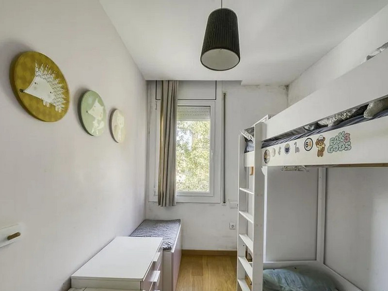 Bright Apartment with Terrace in Vibrant Poblenou. Photo:  20