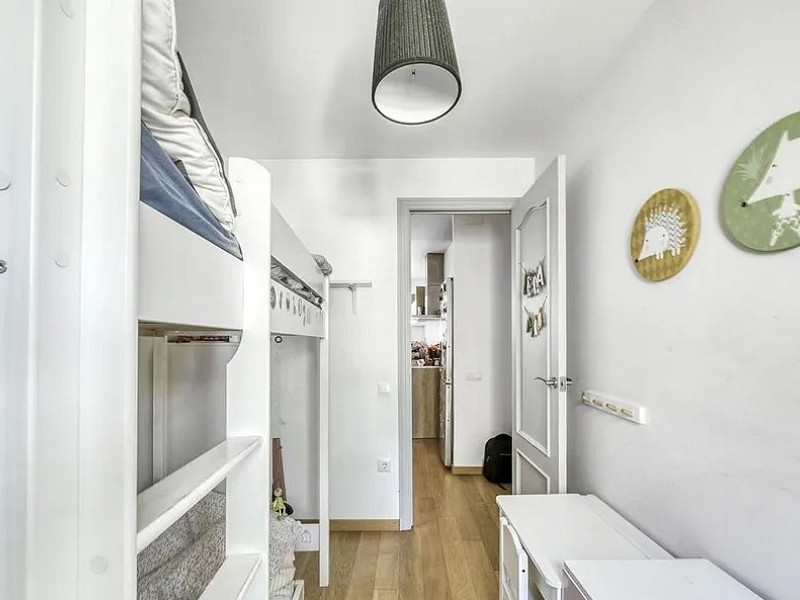 Bright Apartment with Terrace in Vibrant Poblenou. Photo:  21