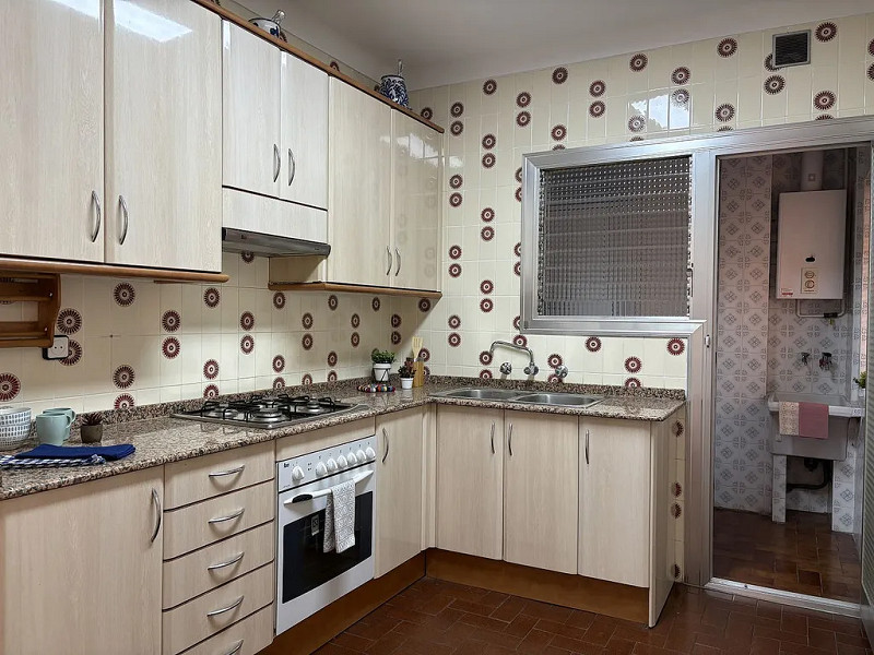 Quiet and Bright Apartment Near Rambla and Mar Bella Beach. Photo:  19