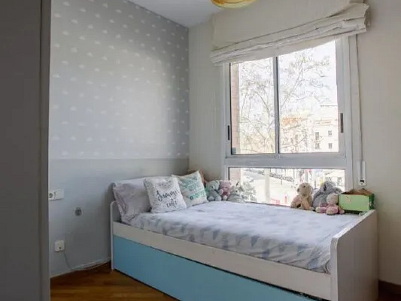 Bright Apartment with Private Garden and Parking Just 7 Minutes from the Beach. Photo:  9