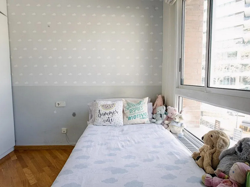 Bright Apartment with Private Garden and Parking Just 7 Minutes from the Beach. Photo:  10