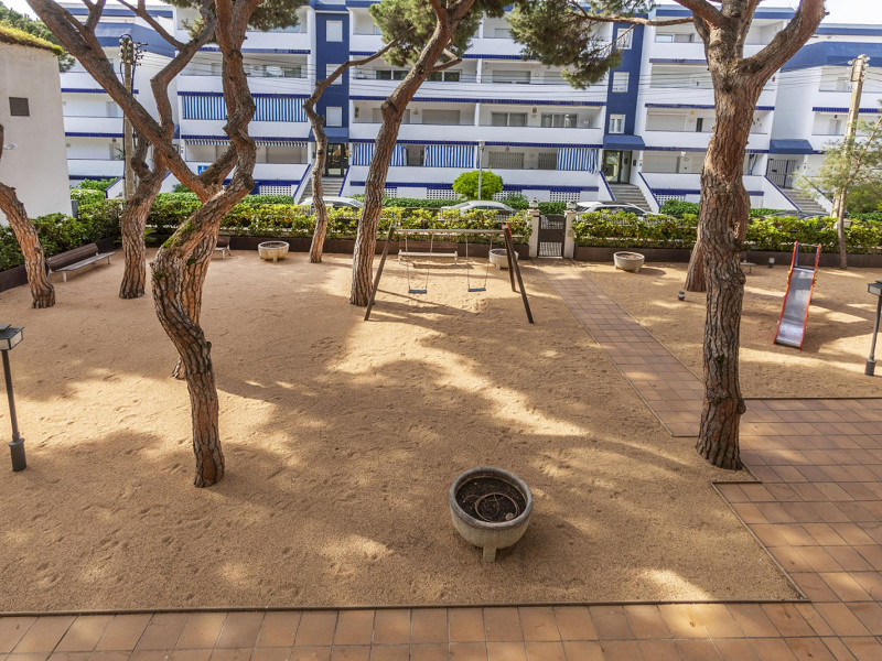 Apartment with Two Sunny Terraces Just 50 Meters from the Beach in Platja d’Aro. Photo:  3