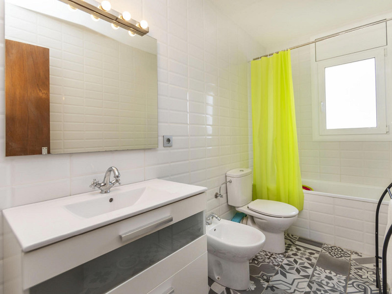 Apartment with Two Sunny Terraces Just 50 Meters from the Beach in Platja d’Aro. Photo:  11