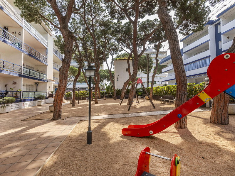 Apartment with Two Sunny Terraces Just 50 Meters from the Beach in Platja d’Aro. Photo:  26
