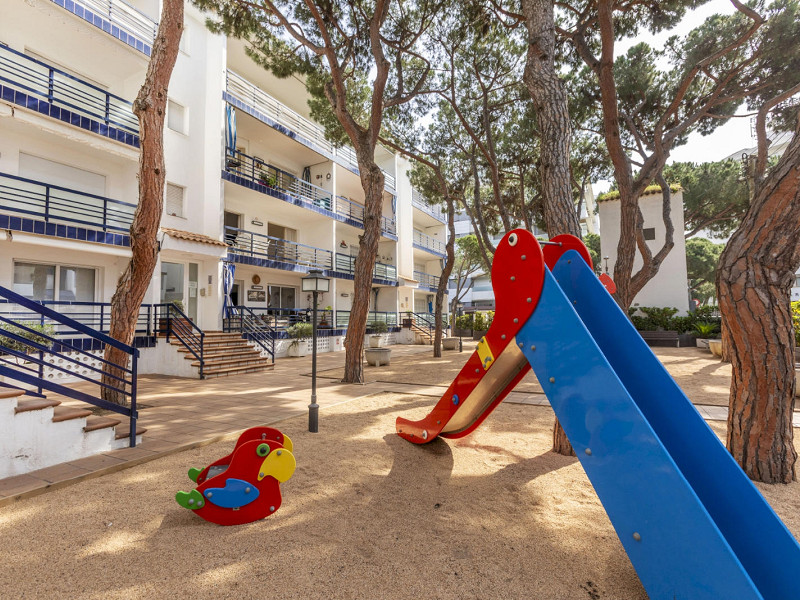 Apartment with Two Sunny Terraces Just 50 Meters from the Beach in Platja d’Aro. Photo:  28