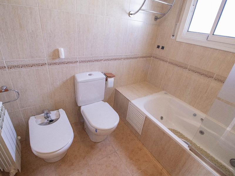 Уютный дом с частным бассейном в районе Els Garrofers, Кома-Руга, Коста Дорада. Фото:  6