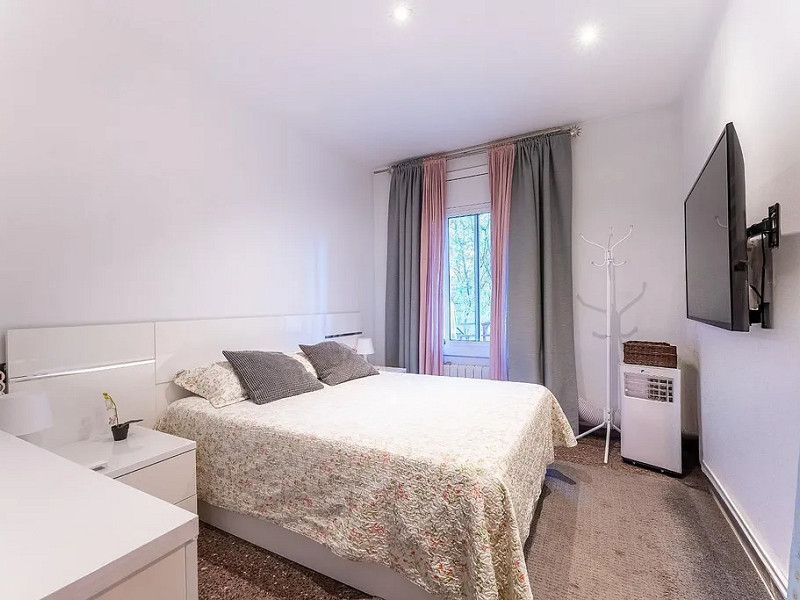 Bright Apartment on Lepant Street – Perfect for Living or Investment in Barcelona