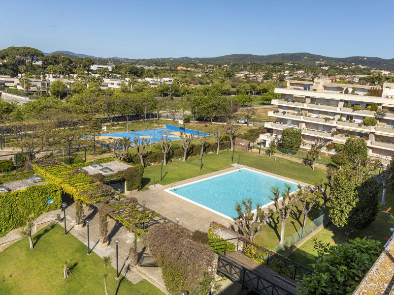 Эксклюзивный трёхуровневый пентхаус с видом на море в Sant Andreu de Llavaneres. Фото:  33