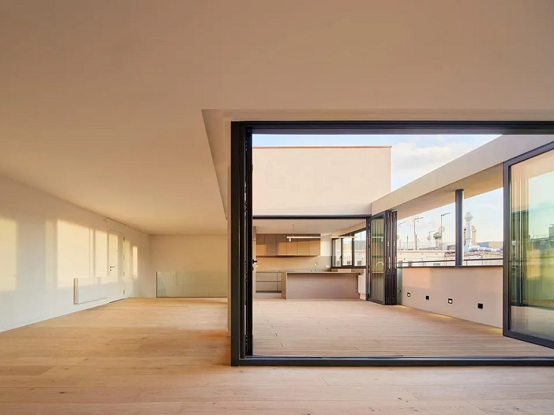 Renovated flats in the centre of Barcelona on Rambla Catalunya. Photo:  13