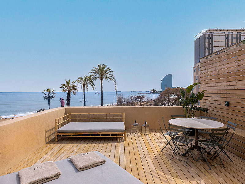 Renovated Beachside Apartment with Balcony in Barceloneta, Barcelona. Photo:  1