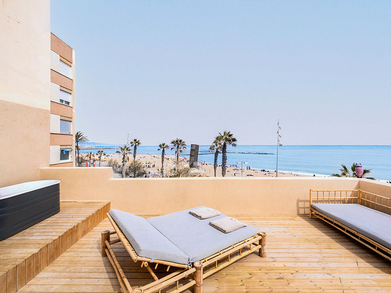 Renovated Beachside Apartment with Balcony in Barceloneta, Barcelona. Photo:  4