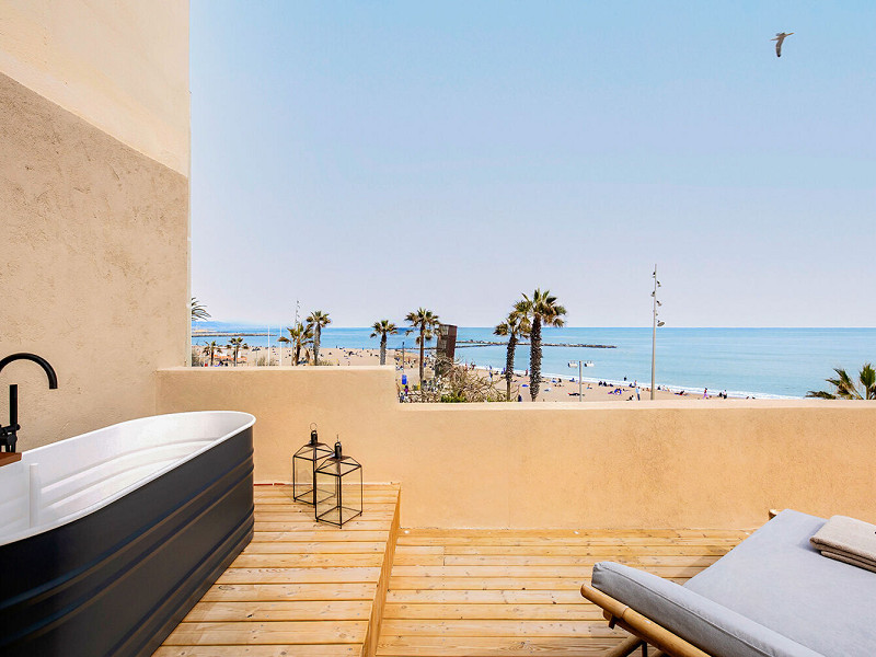 Renovated Beachside Apartment with Balcony in Barceloneta, Barcelona. Photo:  7