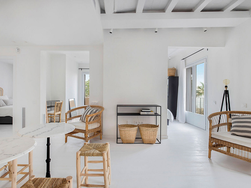 Renovated Beachside Apartment with Balcony in Barceloneta, Barcelona. Photo:  16