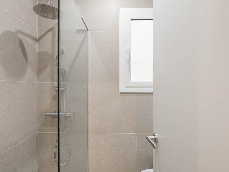 An apartment near the Sagrada Família — in the very heart of Barcelona. Photo:  15