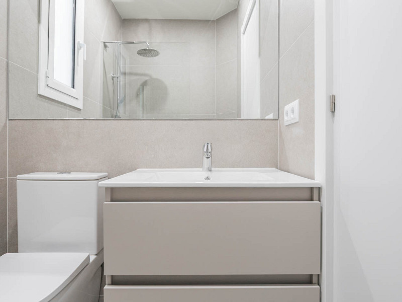 An apartment near the Sagrada Família — in the very heart of Barcelona. Photo:  16