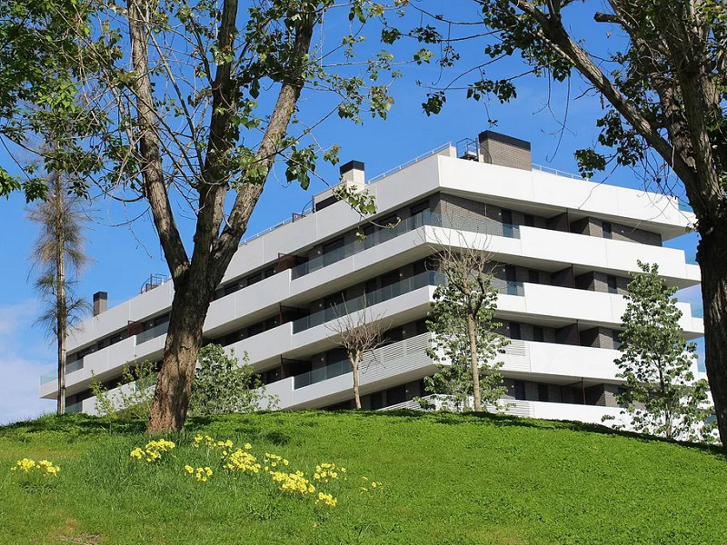 The second line of the sea. Apartments in a new residential complex in Montgat, Costa Maresme. Photo:  4