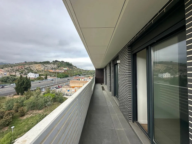 The second line of the sea. Apartments in a new residential complex in Montgat, Costa Maresme. Photo:  8