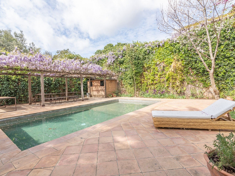 Charming House with Garden and Pool for Mid-Term Rent in Sarrià Center. Photo:  5