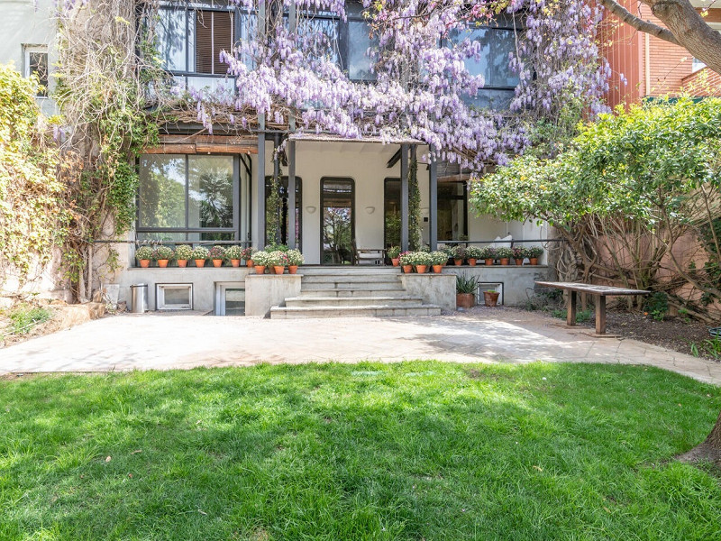 Charming House with Garden and Pool for Mid-Term Rent in Sarrià Center. Photo:  16