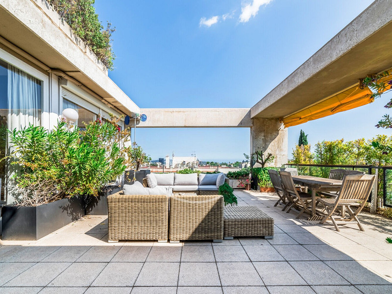 Luxury Penthouse Duplex with Expansive Terraces in Pedralbes. Photo:  1
