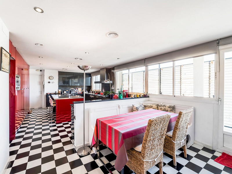 Luxury Penthouse Duplex with Expansive Terraces in Pedralbes. Photo:  9