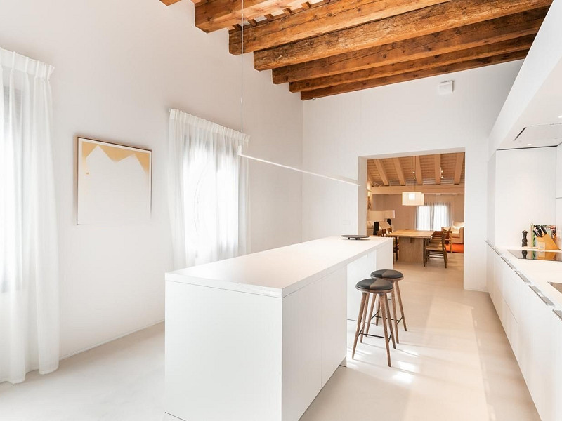 Luxury Apartment with High-End Furnishings and SPA in the Gothic Quarter. Photo:  6