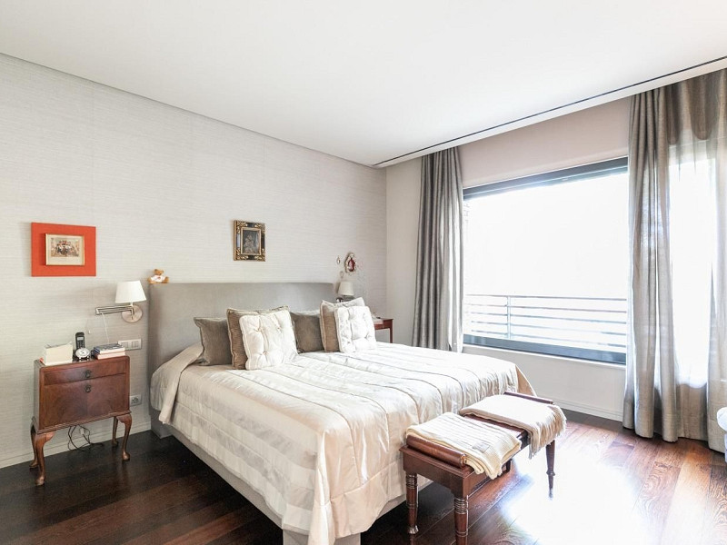 Роскошная квартира 500 м² с террасой и бассейном на проспекте Бонанова. Фото:  11