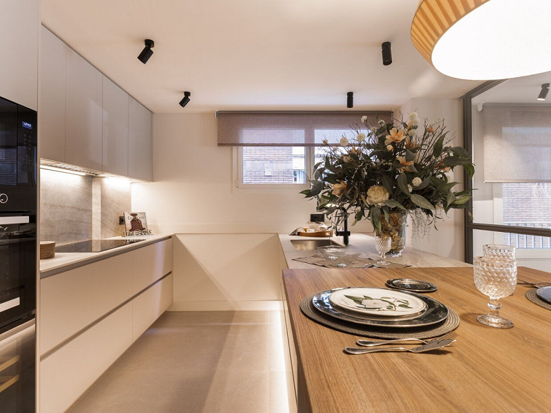 Elegant New Home in Turó Park with Terrace and Parking. Photo:  11