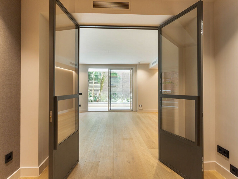 Elegant New Home in Turó Park with Terrace and Parking. Photo:  14