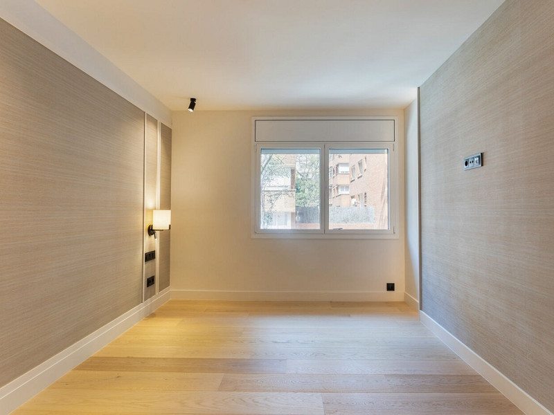 Elegant New Home in Turó Park with Terrace and Parking. Photo:  19