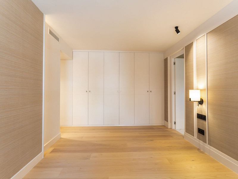 Elegant New Home in Turó Park with Terrace and Parking. Photo:  20