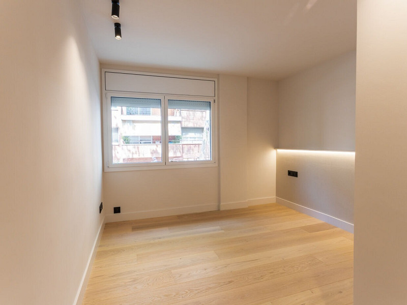 Elegant New Home in Turó Park with Terrace and Parking. Photo:  22
