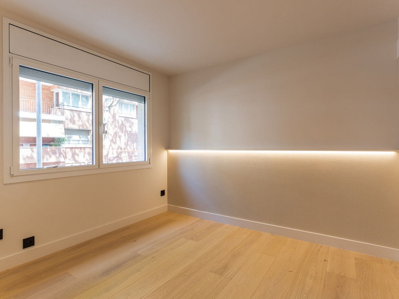 Elegant New Home in Turó Park with Terrace and Parking. Photo:  23