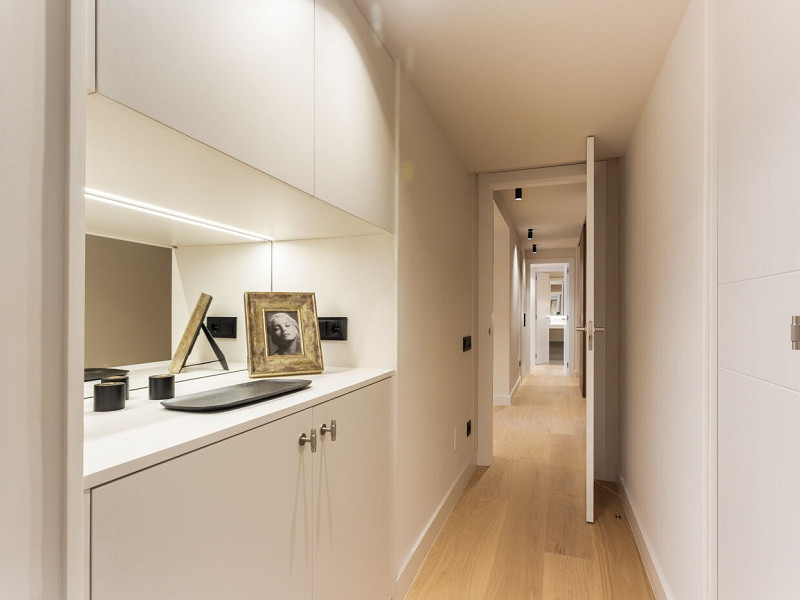 Elegant New Home in Turó Park with Terrace and Parking. Photo:  31