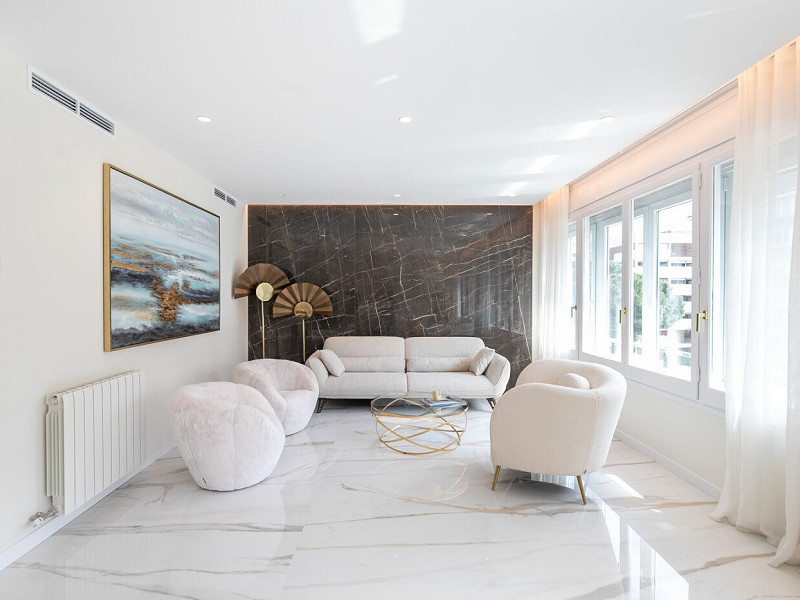 Brand-New Renovated Apartment with Pool and Parking in Sant Gervasi – Vía Augusta. Photo:  6