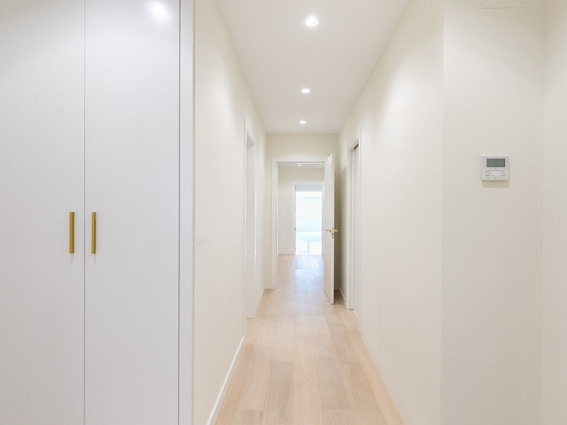 Brand-New Renovated Apartment with Pool and Parking in Sant Gervasi – Vía Augusta. Photo:  13