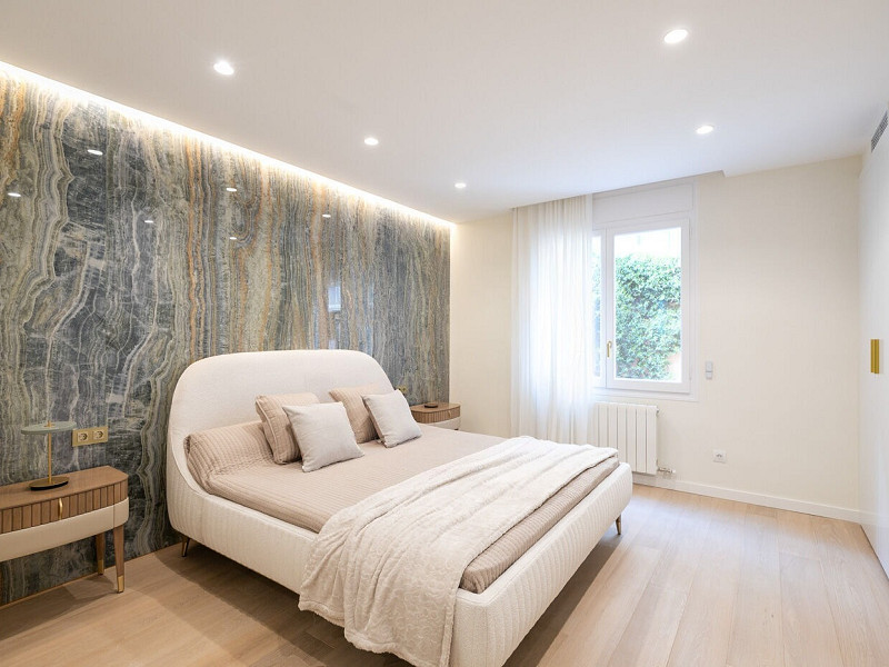 Brand-New Renovated Apartment with Pool and Parking in Sant Gervasi – Vía Augusta. Photo:  16