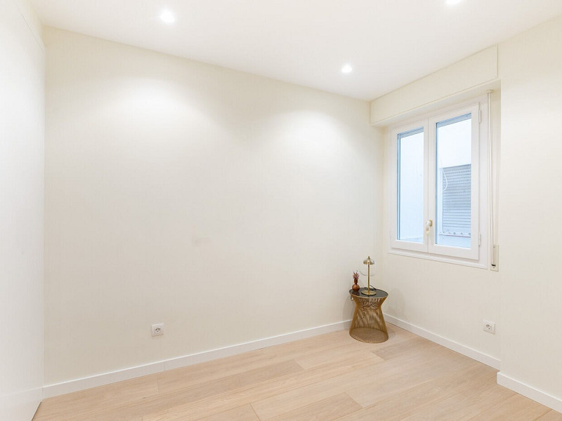 Brand-New Renovated Apartment with Pool and Parking in Sant Gervasi – Vía Augusta. Photo:  25