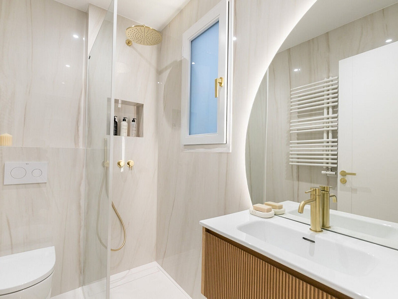 Brand-New Renovated Apartment with Pool and Parking in Sant Gervasi – Vía Augusta. Photo:  26