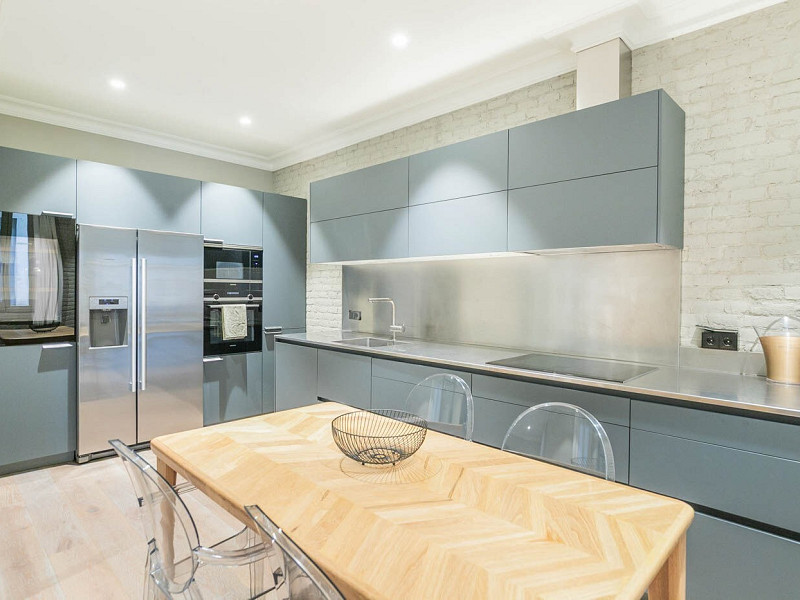Stylish Flat in Eixample, Steps from Passeig de Gràcia. Photo:  10