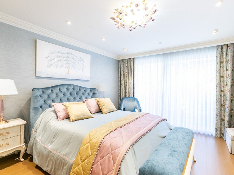 Bright, Fully Renovated Apartment with Terrace in Galvany. Photo:  16